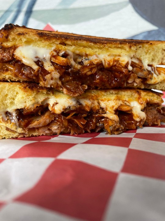 BBQ Pulled Chicken Grilled Cheese