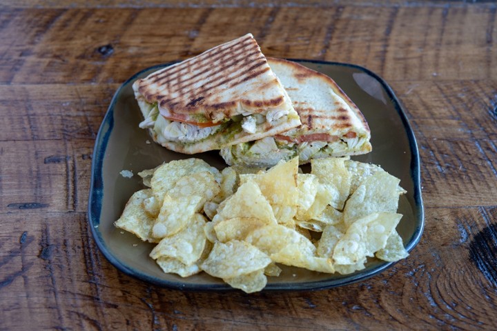 Dijon Pesto Chicken Flatbread