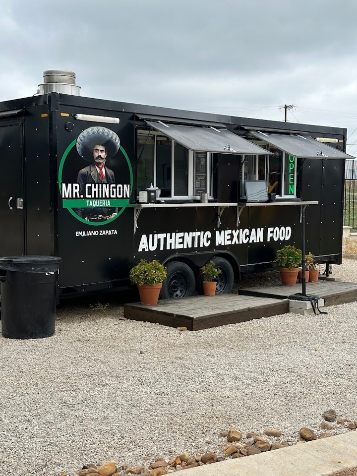 Mr.Chingon at FaireLane.