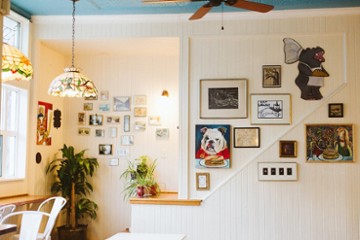 BreadHive Bakery & Cafe