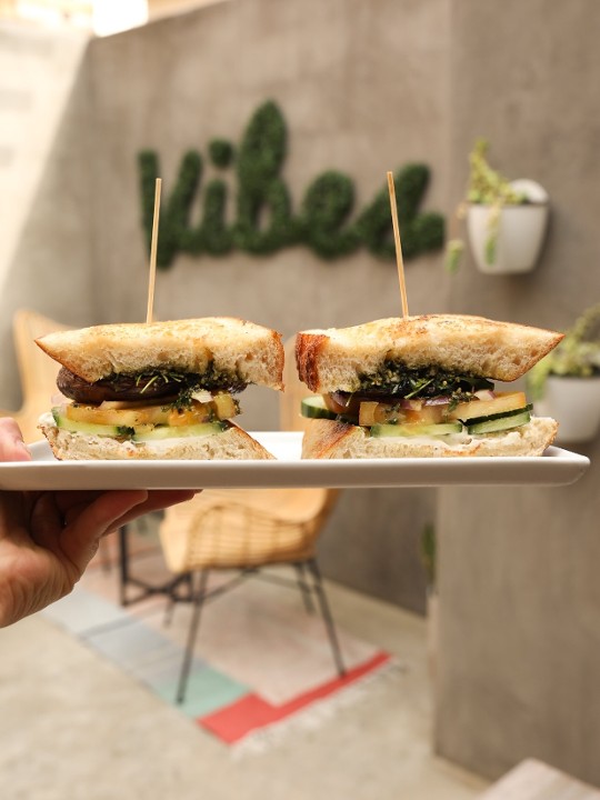 PORTOBELLO SANDWICH