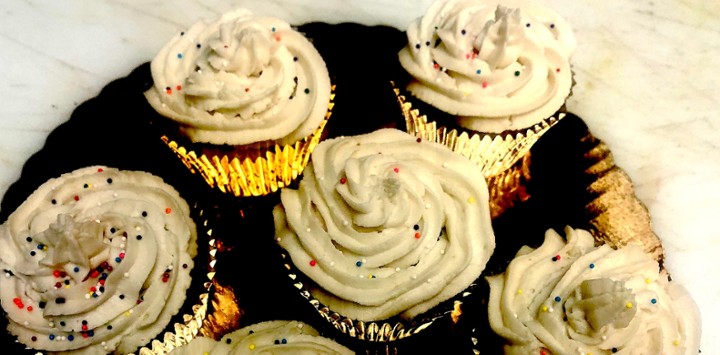 CUPCAKES-