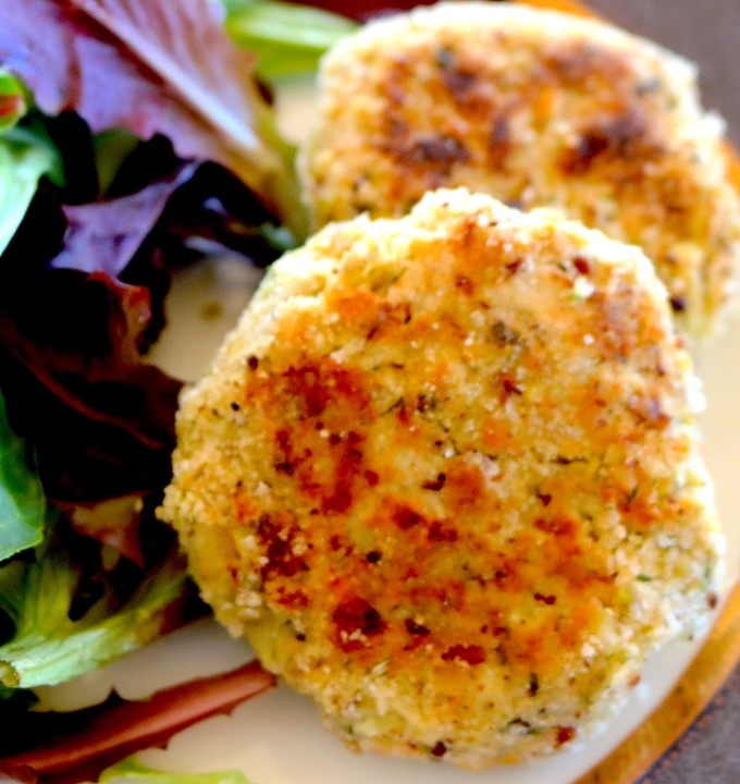 CRAB CAKES