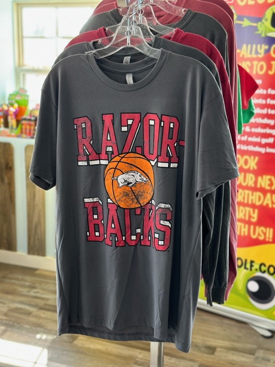 Razorback Basketball T-Shirt Medium