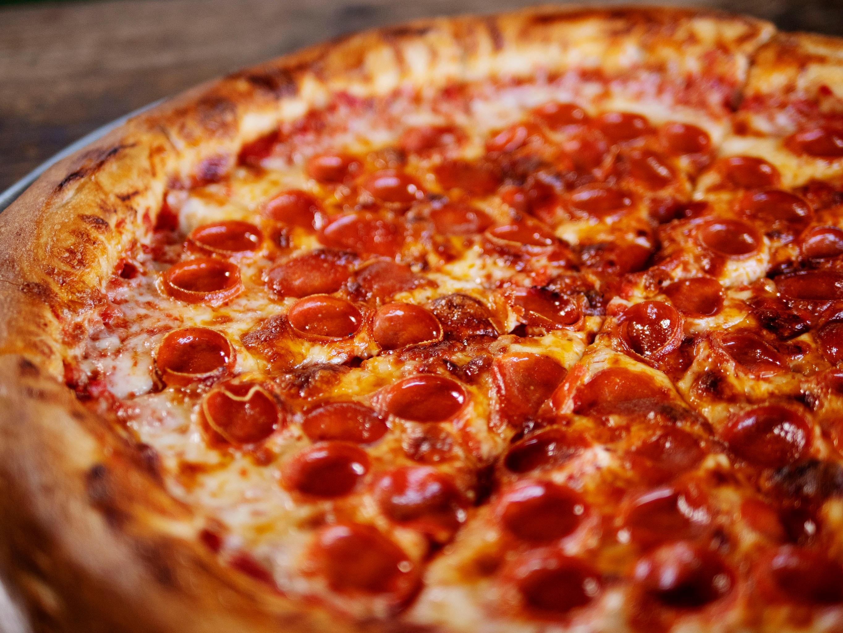 Pepperonni Pizza 14"