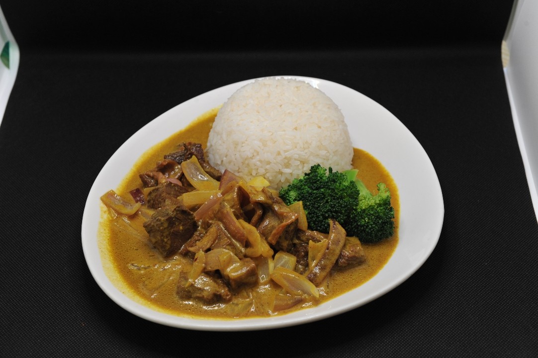 牛腩咖喱饭 Beef Flank Curry Rice
