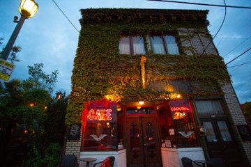McMenamins White Eagle Saloon