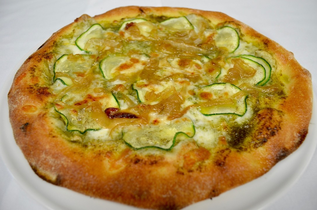 12" Pizza Zucchini Con La Cipolla