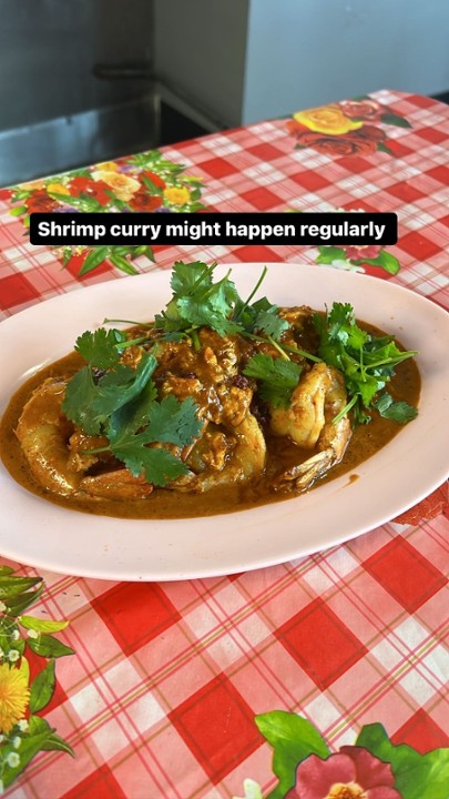 Shrimp Kaeng Karee - Shrimp Yellow Curry