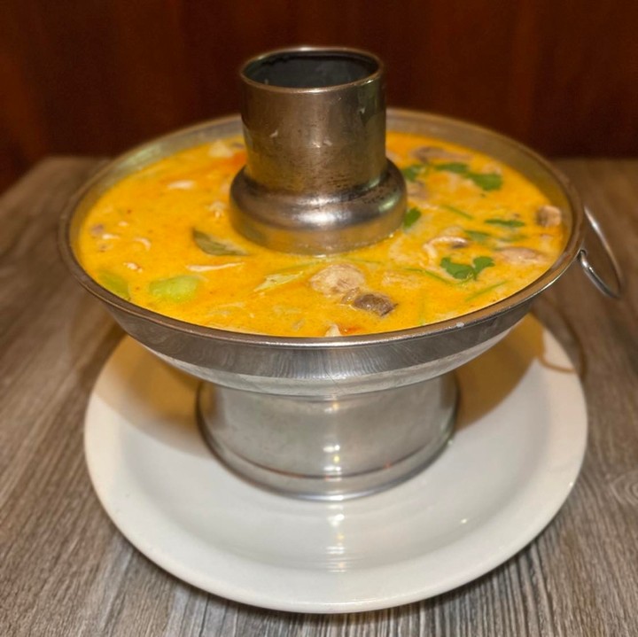 SU5. Tom Kha (Coconut Milk Soup)