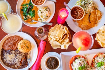 ROSARIO'S MEXICAN CAFE Y CANTINA