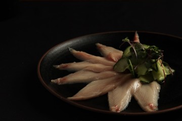 The Venue
Sushi & Spirits Redefined