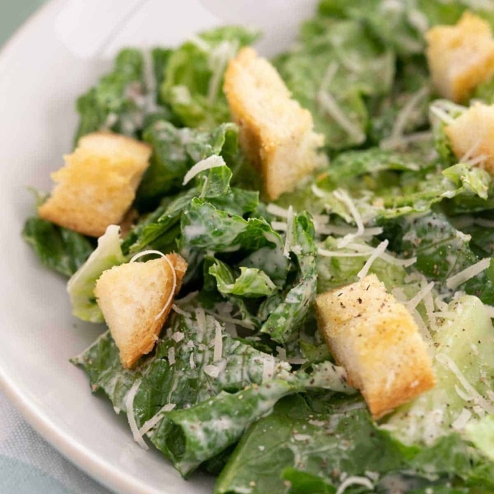 CLASSIC CAESAR SALAD