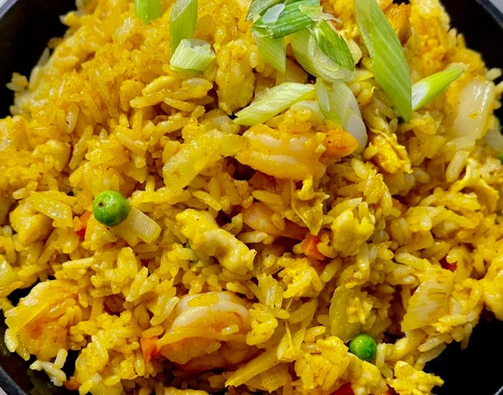SPICY CURRY FRIED RICE