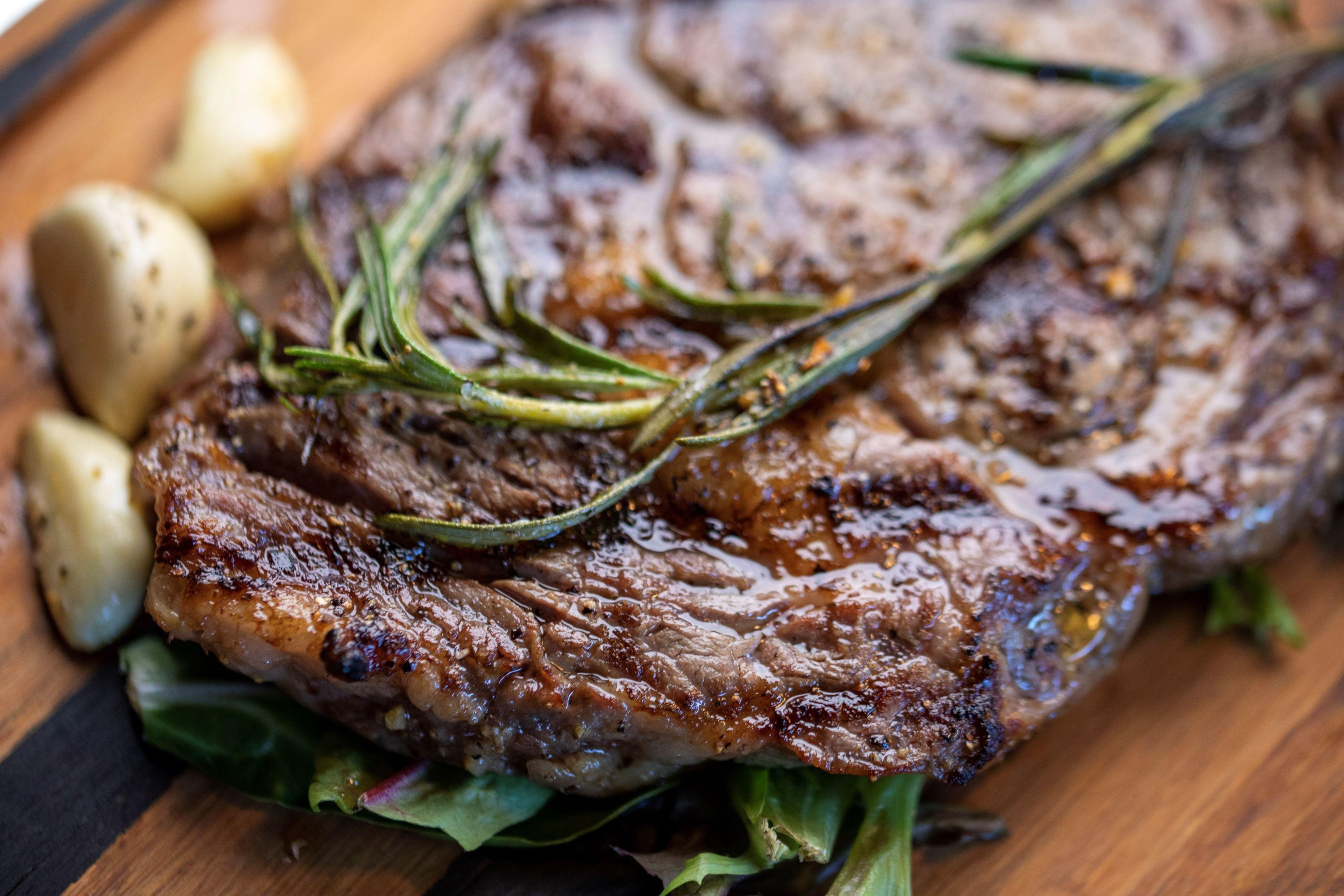 RIB-EYE STEAK