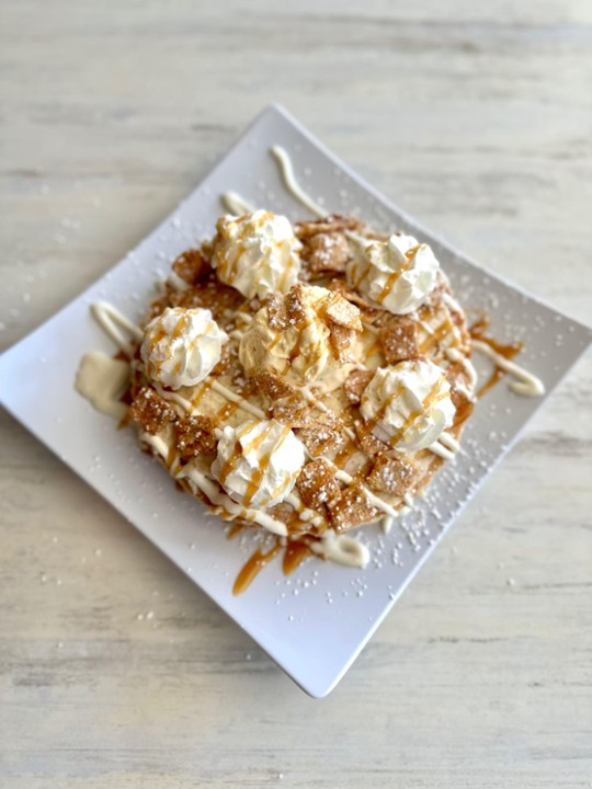 Pancake Cinnamon Toast Crunch Cheesecake