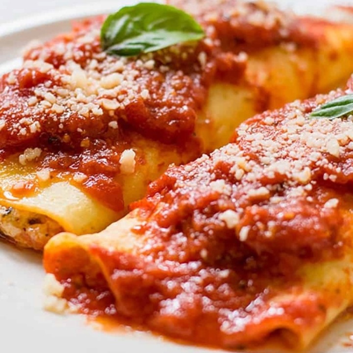 (L) Manicotti