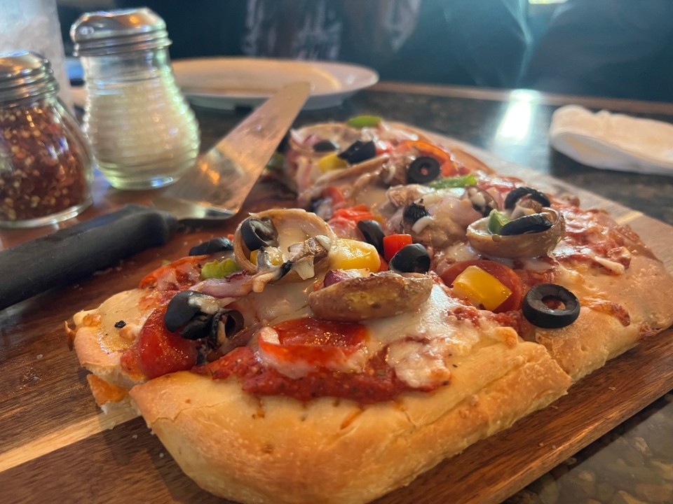 THE ROCK WOOD FIRED PIZZA, Lakewood - Restaurant Reviews, Photos