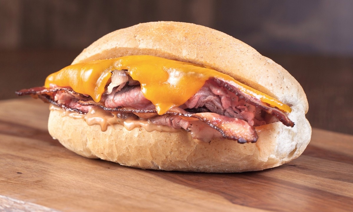6 oz Bacon Cheddar Tri Tip Sandwich