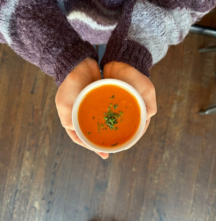 11 OZ TOMATO BASIL BISQUE