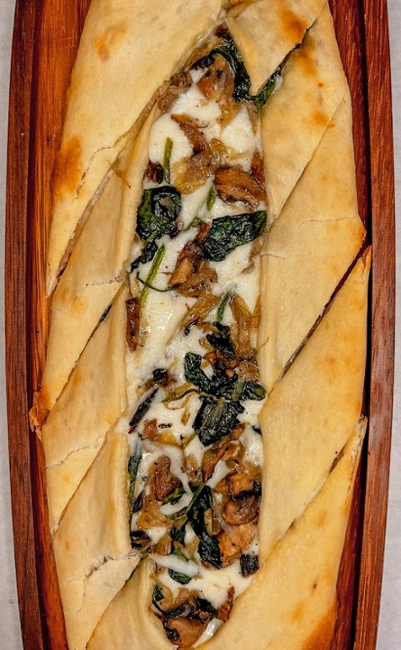 Spinach, caramelized onion, mushroom & Mozzarella Cheese flat bread