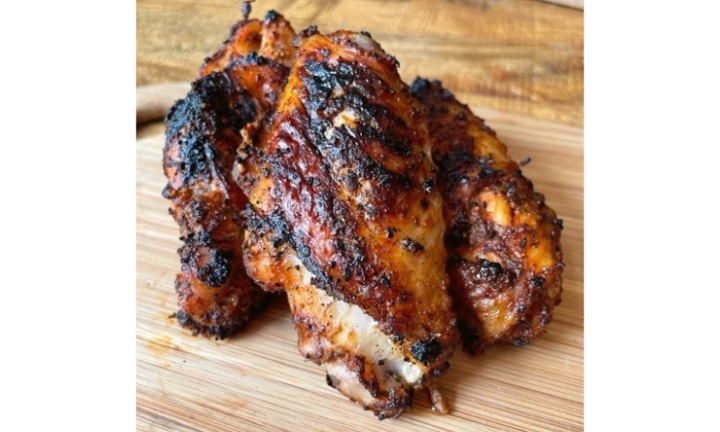 Dry Rubbed Jumbo Roasted Chicken Wings