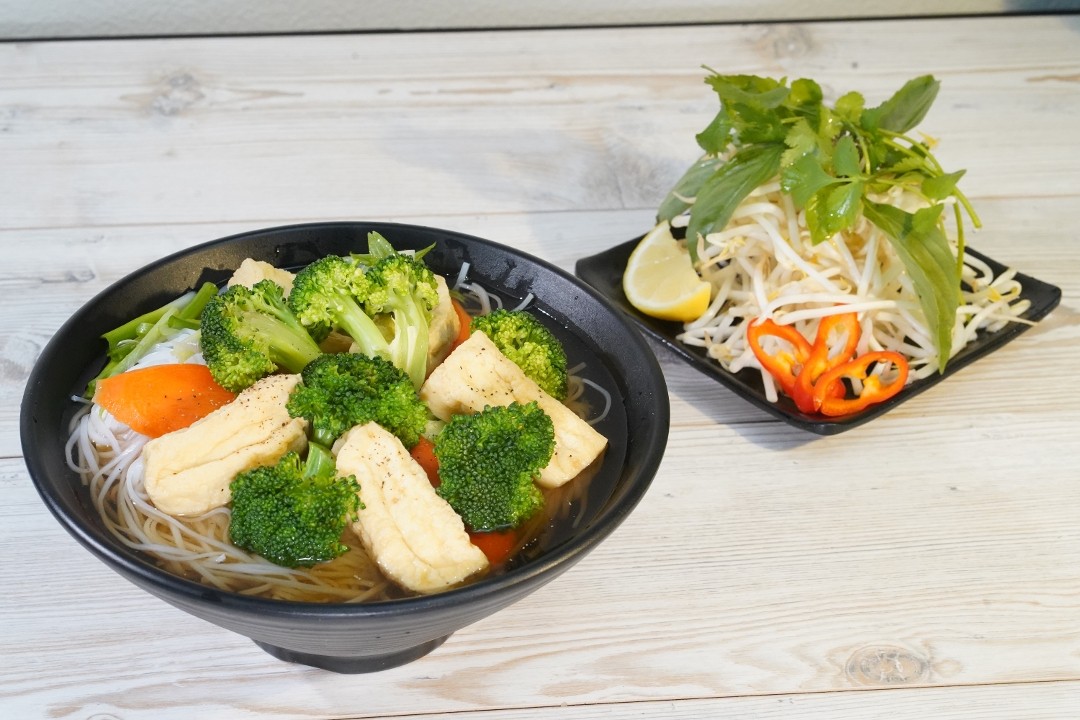 Phở Steamed or fried tofu with veggies (in vegetable broth)