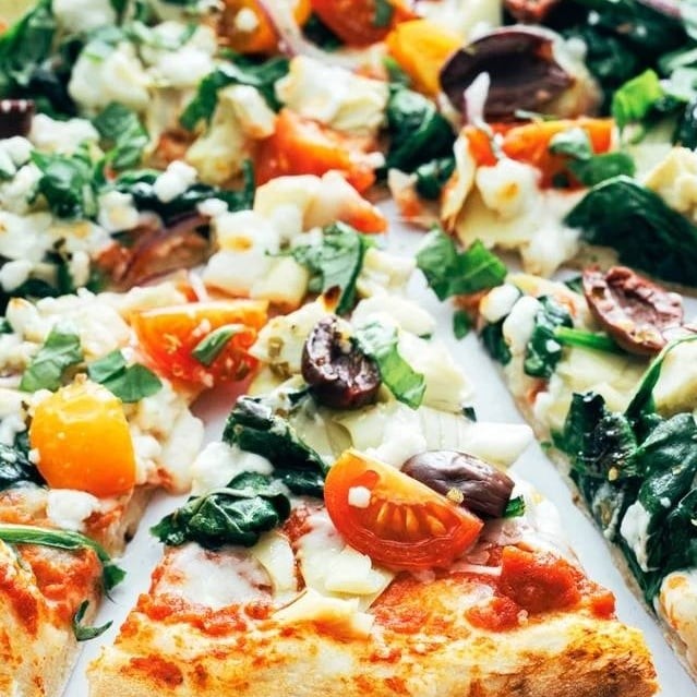 16" Greek Pizza