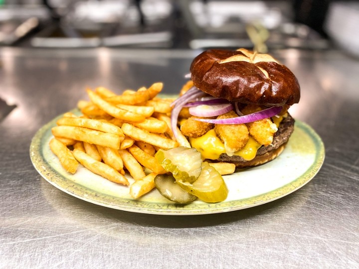 Pretzel Pub Burger