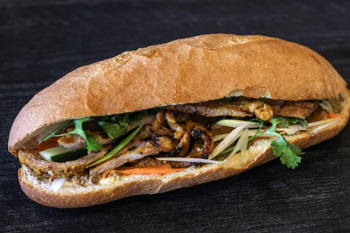 Grilled Chicken Bánh Mì