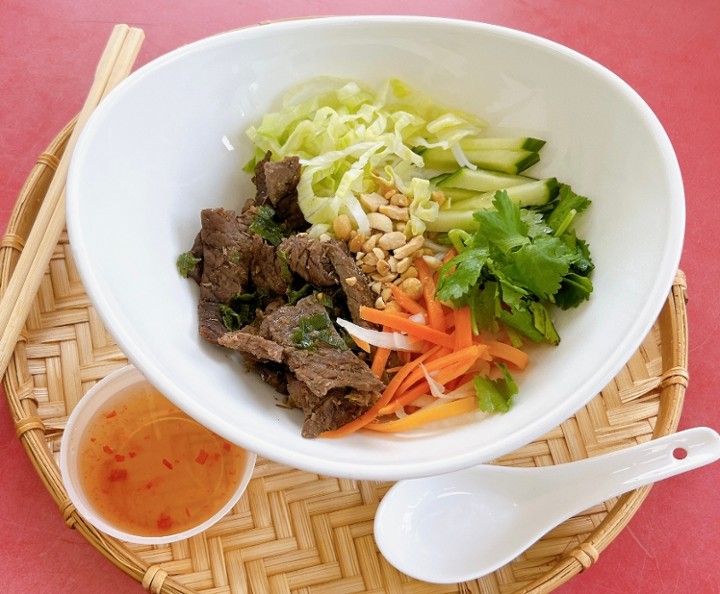 Rice Noodle with Grilled Meat