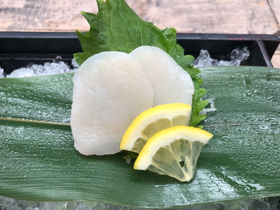 Hokkaido Scallop Sashimi