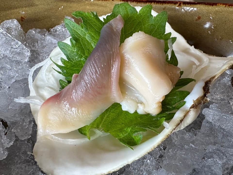 Hokkigai Sashimi