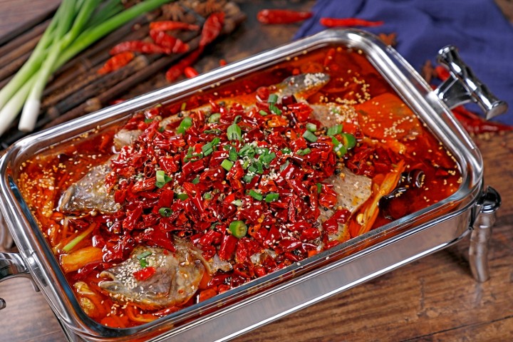 Spicy and Sizzling Sea Bass 巴蜀烤鱼（鲈鱼）麻辣/泡椒