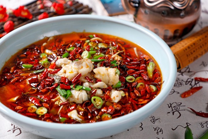 Boiled Sea Bass in Sichuan Chili Broth 沸腾鱼（鲈鱼）