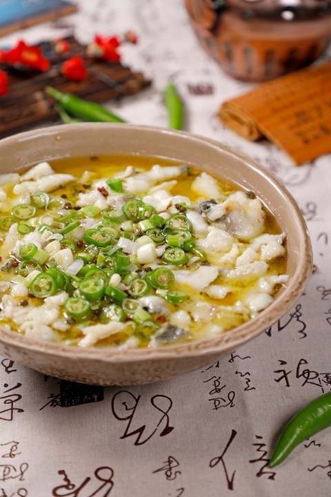 White Fish & Green Peppercorn Pot with Mung Bean Noodles 青花椒鱼片