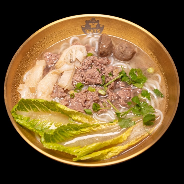 E3. Bone Broth Rice Noodle with Tripe and Meatball