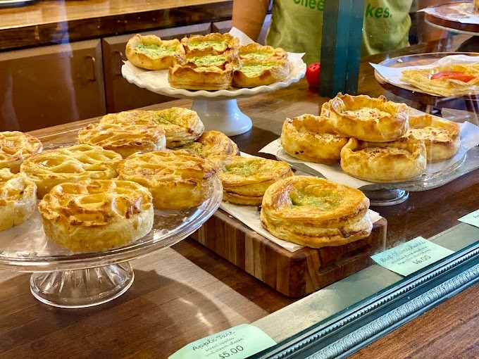 Cocinamos Bakery + Bistro