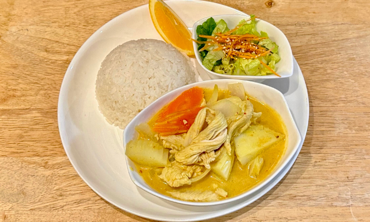 L Yellow Curry