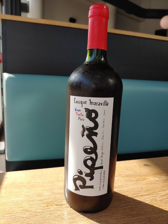 Cacique Maravilla, Pipeño (1L)