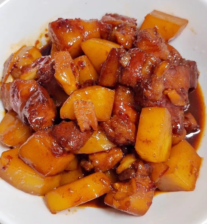 Braised Pork With Potatoes红烧肉炖土豆