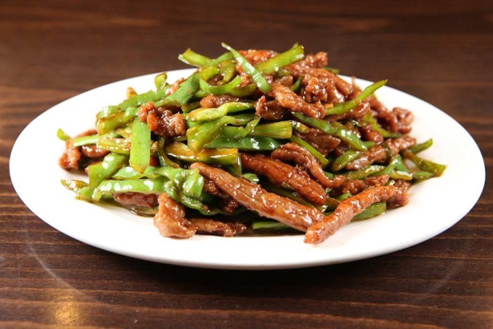 Shredded Beef With Long Horn Pepper小椒牛肉