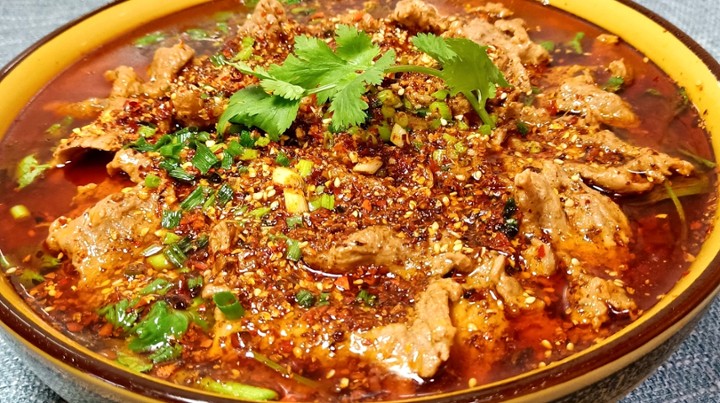 Poached Beef In Chilli Sauce水煮牛肉片