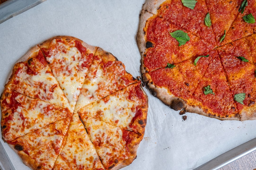 Lenny's Coal Fired Pizza 3800 N Calumet Ave