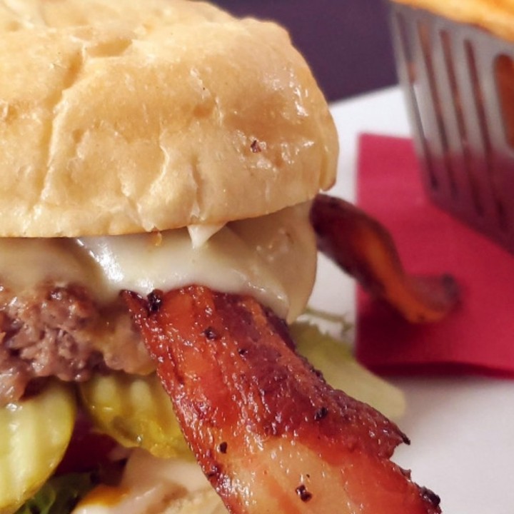 Peppered Bacon Burger