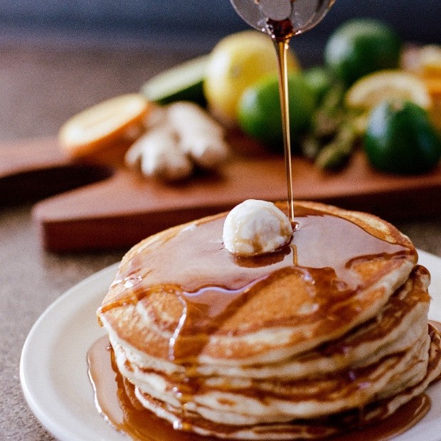 Traditional Buttermilk Pancakes