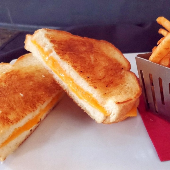 Jr Grilled Cheese Lunch Basket