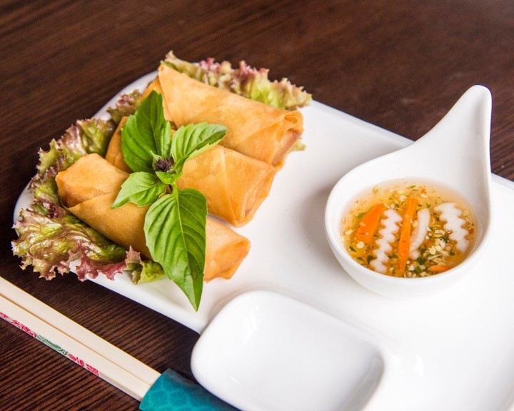A4. Spring rolls with Tofu (3 rolls)
