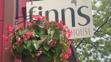 Finn's Irish Pub