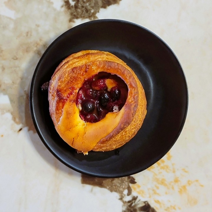 Orange Cranberry Danish with Gingerbread Caramel